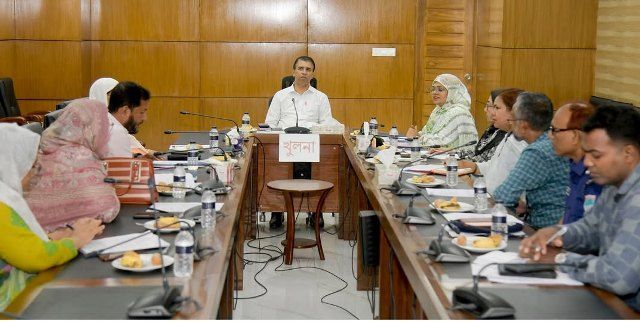 বাল্যবিবাহ রোধে খুলনা বিভাগীয় কমিটির সভা বিভাগীয় কমিশনারের সভাকক্ষে অনুষ্ঠিত হয়েছে