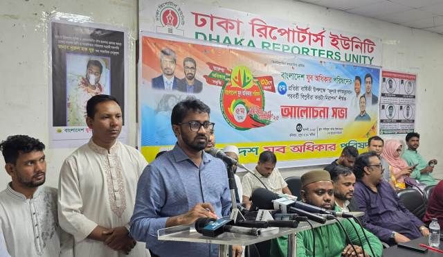 এই সরকারের ভুল থাকতে পারে, কিন্তু সরকারকে আমরা ব্যর্থ হতে দিবোনা : রাশেদ খাঁন