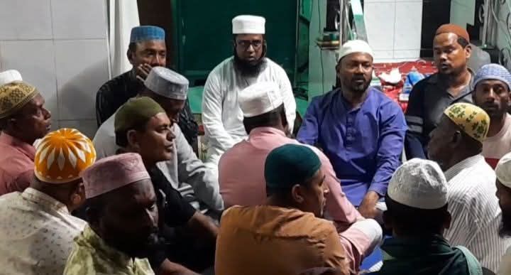 খুলনার লবনচরায় হাজী আব্দুল মালেক জামে মসজিদে দোয়া ও আলোচনা সভা অনুষ্ঠিত