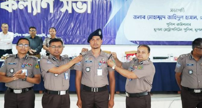 খুলনার কেএমপি’র কল্যাণ সভা ও মাসিক অপরাধ পর্যালোচনা সভা অনুষ্ঠিত