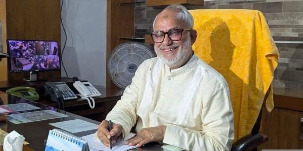 কেসিসি'র ৩১টি ওয়ার্ডের কর্মকর্তাদের সাথে মতবিনিময় করেন প্রশাসক নজরুল ইসলাম মঞ্জু