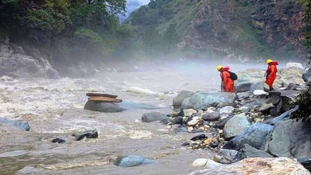 আকস্মিক বন্যা-ভূমিধসে ৫১ জনের মৃত্যু