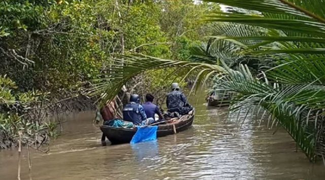 সুন্দরবন নিয়ন্ত্রণে বন বিভাগের অভিযান ১ বছরে ২৭৪ মামলায় ৪৯৪ ব্যক্তি আটক হয়েছে