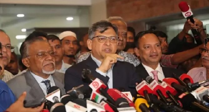 নির্বাচন কোনোভাবেই ডিসেম্বরের পরে যাওয়ার কারণ নেই: সালাহউদ্দিন
