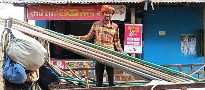 আশুলিয়ায় তিতাস গ্যাসের অবৈধ সংযোগে কোটি কোটি টাকা রাজস্ব হারাচ্ছে সরকার