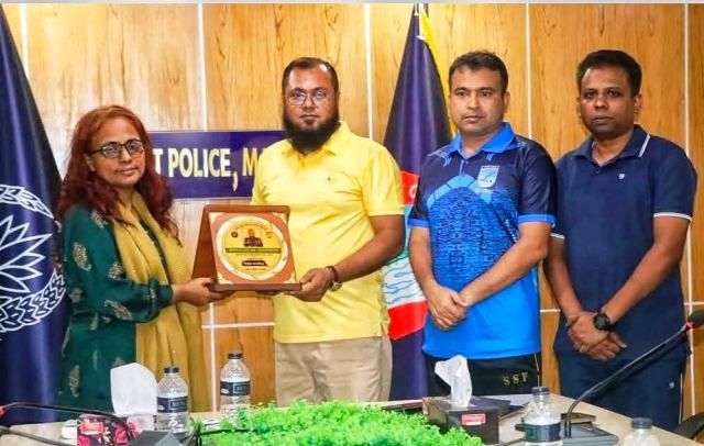 মাগুরায় অতিরিক্ত পুলিশ সুপার এর বদলী জনিত বিদায় সংবর্ধনা প্রদান করা হয়