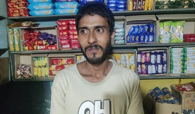 জয়পুরহাটে বাস-ট্রেন সংঘর্ষের ১৯ বছর: জানালা দিয়ে ছুড়ে দেওয়ায় বেঁচে গিয়েছিল শিশু সোহানুর
