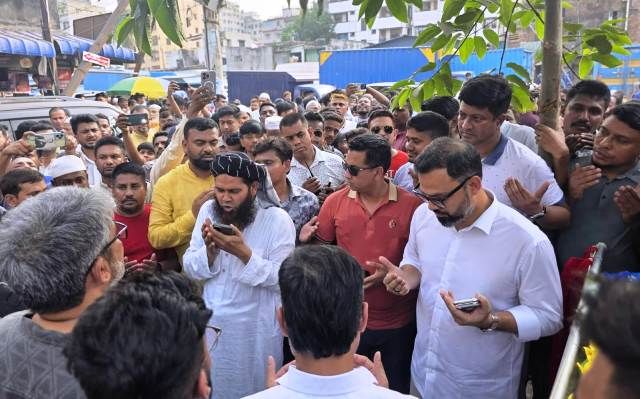 মিরপুরবাসীর যাতায়াত ও ড্রেনেজ ব্যবস্থার উন্নয়নে আজ দুটি গুরুত্বপূর্ণ প্রকল্পের শুভ উদ্বোধন করেন যুব ও ক্রীড়া প্রতিমন্ত্রী