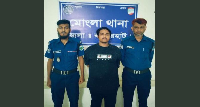 মোংলায় মাদকবিরোধী বিশেষ অভিযানে পলাতক আসামিকে গ্রেপ্তার
