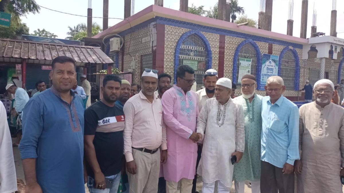 নবীনগর শিবপুর বাজারে এডভোকেট এম এ মান্নানের গণসংযোগ দলীয় মনোনয়ন প্রত্যাশা, জনগণের সঙ্গে মতবিনিময়