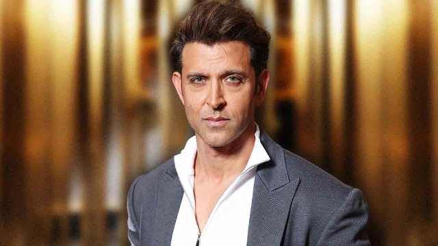 হৃতিক মায়ের জন্মদিনে যে বিশেষ উপহার দিলেন