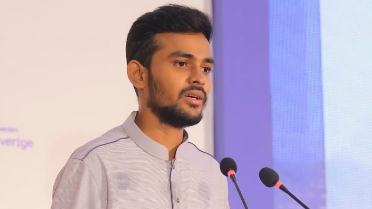 ইশরাকের শপথ নিয়ে যা বললেন উপদেষ্টা আসিফ