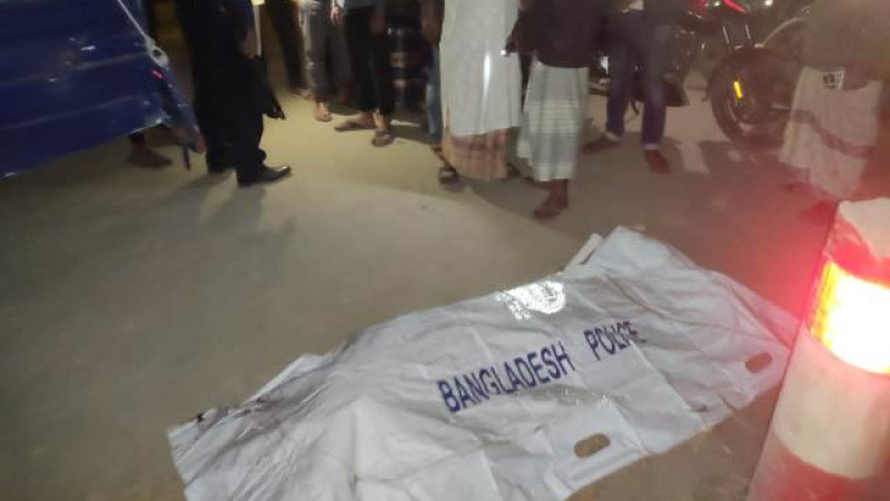 বীরগঞ্জে মাটি বোঝাই ড্রাম ট্রাক ও মোটরসাইকেলের মুখোমুখি সংঘর্ষে নিহত-১ আহত-২