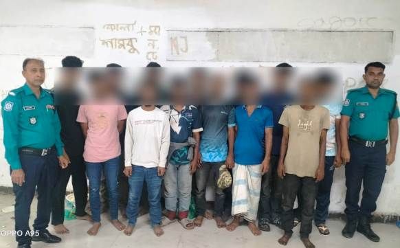 পুলিশের বিশেষ অভিযানে বিভিন্ন অপরাধে জড়িত ১৪ জন গ্রেফতার