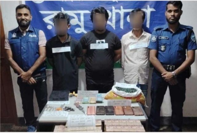 রামুতে চোরাই পন্যাসহ আন্তঃজেলা চোরচক্রের ৩ সদস্য গ্রেপ্তার