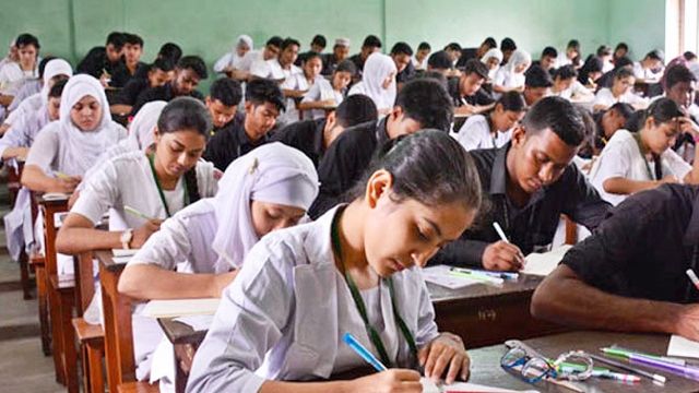 এইচএসসির স্থগিত পরীক্ষার পরিবর্তিত সময়সূচি প্রকাশ