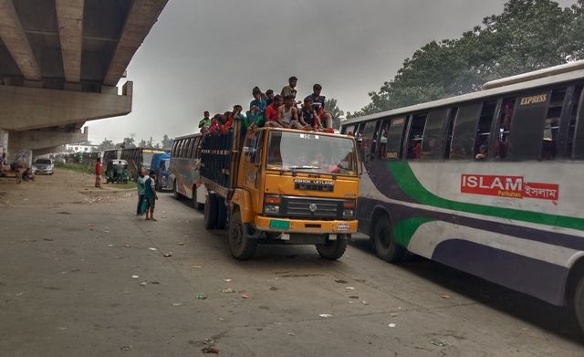 ১৭ কোটি টাকা টোল আদায়: ঈদযাত্রায় যমুনা সেতুতে
