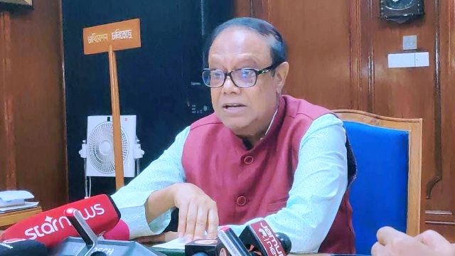 দেশের পাঁচ ব্যাংক মিলে হচ্ছে এক ব্যাংক: গভর্নর