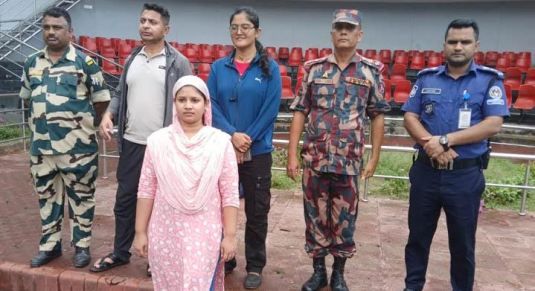 ভারত থেকে ট্রাভেল পারমিটে স্বদেশে ফিরলেন এক নারী