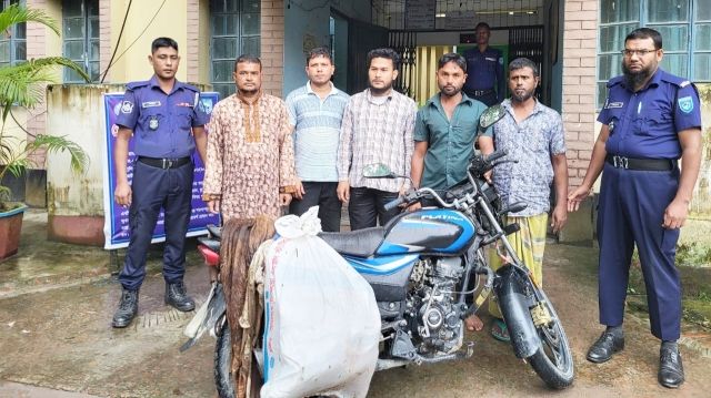 অসুস্থ গরুর মাংস বিক্রির চেষ্টা, ভ্রাম্যমান আদালতে ৪ জনের জেল-জরিমানা