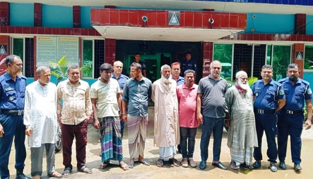 জামালপুরে নাশকতার মামলায় ইউপি চেয়ারম্যানসহ চার আ.লীগ নেতা গ্রেপ্তার