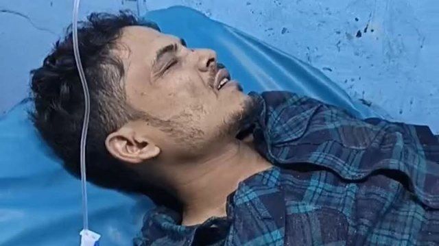 খুলনা নগরীর লবনচরায় দুর্বৃত্তের গুলিতে আয়নুল নামের এক যুবক আহত হয়েছেন