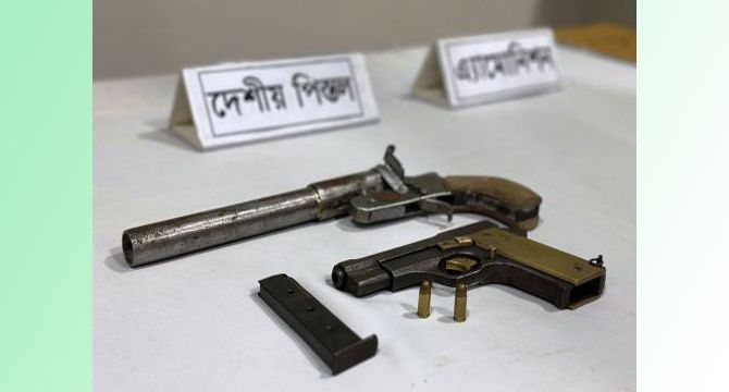 গাংনীতে সেনাবাহিনীর অভিযানে অস্ত্র ও গুলি উদ্ধার