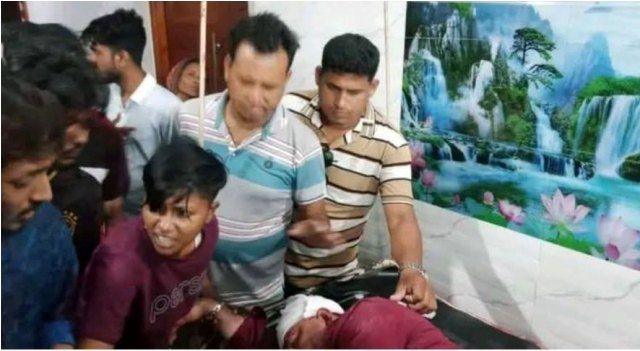 খুলনার আড়ংঘাটা জাতীয়তাবাদী দল বিএনপি অফিসে গুলি ও বোমা হামলা, শিক্ষক নিহত