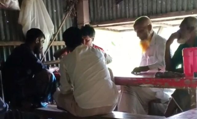 ধর্মপাশায় পাইকুরাটিতে জুয়ার আসর