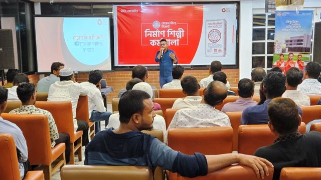 মিরসরাইয়ে সেভেন রিংস্ সিমেন্টের নির্মাণ শিল্পী কর্মশালা