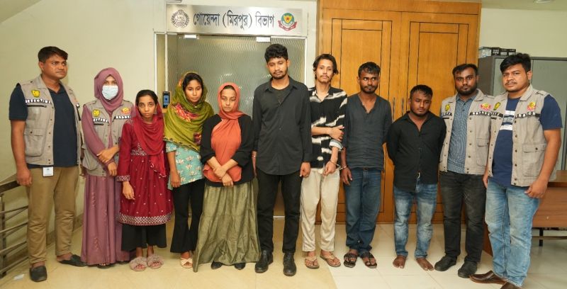 *হানি ট্র্যাপ ও চাকরির প্রলোভনে প্রতারণার ঘটনায় সাত জন গ্রেফতার*