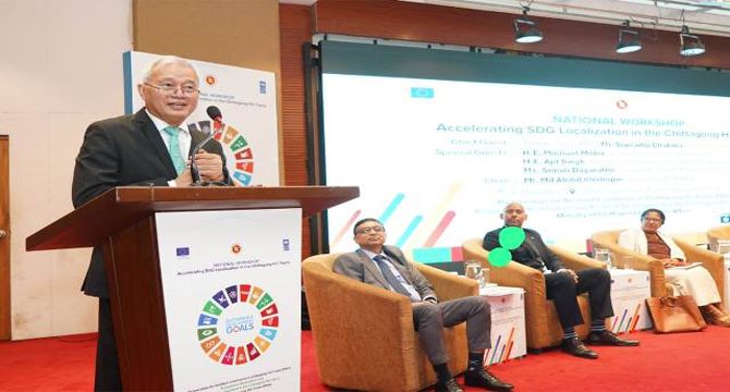 পার্বত্য চট্টগ্রামের জনগোষ্ঠীকে দেশের মূল স্রোতধারার সাথে এক করতে চাই: পার্বত্য উপদেষ্টা।