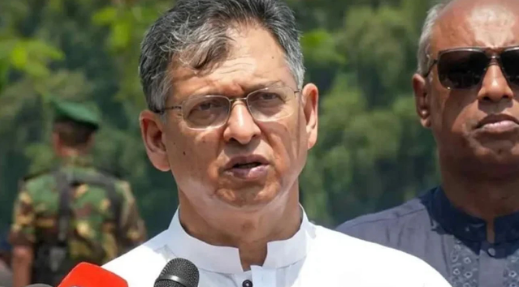 গণতান্ত্রিক বাংলাদেশ গঠনে ঐক্যবদ্ধভাবে কাজ করার আহ্বান স্বরাষ্ট্রমন্ত্রীর