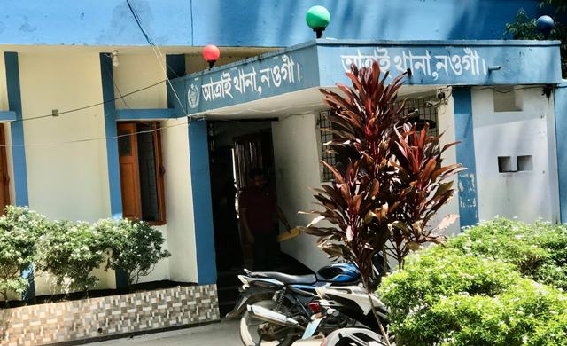 আত্রাইয়ে র‌্যাব-পুলিশের পৃথক অভিযানে ফেন্সিডিলসহ গ্রেফতার ৩