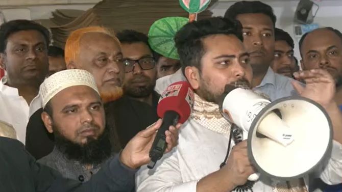 ১২ ফেব্রুয়ারি হবে চাঁদাবাজ-দখলবাজদের শেষদিন: নাহিদ ইসলাম