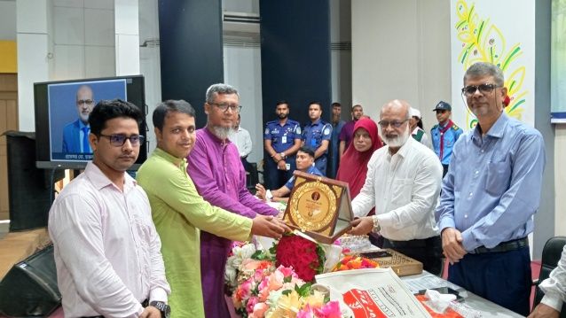 জামালপুরে এএম কলেজের অধ্যক্ষের বিদায় সংবর্ধনা