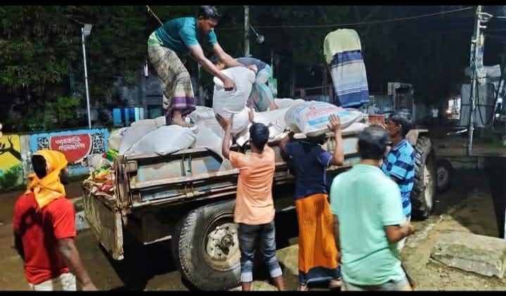 নাসিরনগরে ২০০ বস্তা সরকারী চাউল জব্দ করেছে ভ্রাম্যমান আদালত
