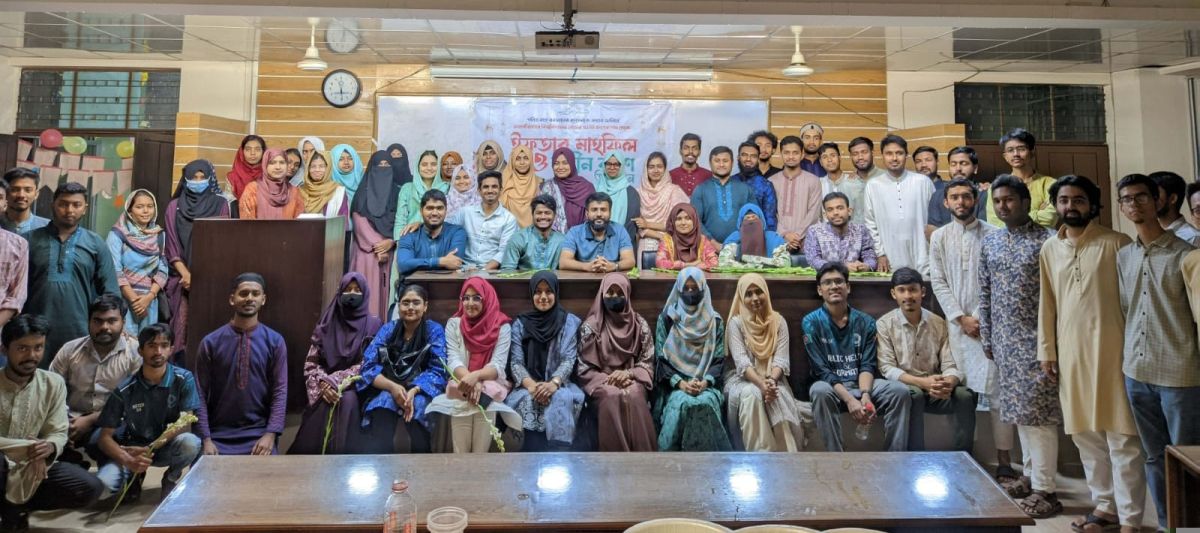 জাবিতে স্কাউটসের উদ্যোগে ইফতার ও দোয়া মাহফিল