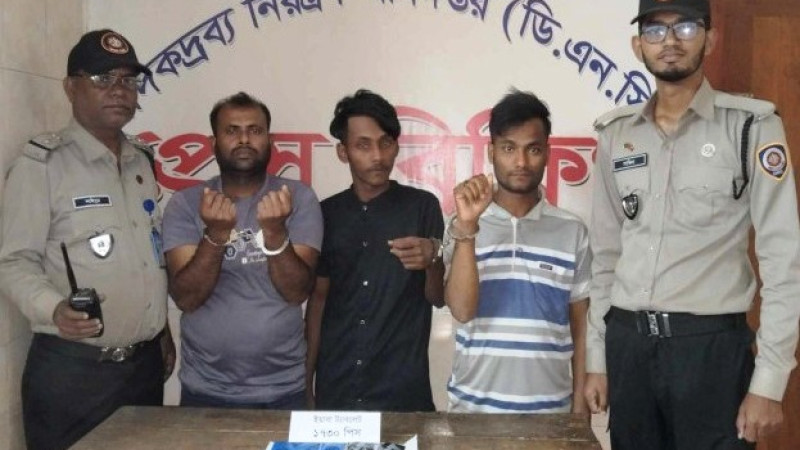 যশোরে ১৭শ’৩০ পিছ ইয়াবাসহ তিনজন আটক