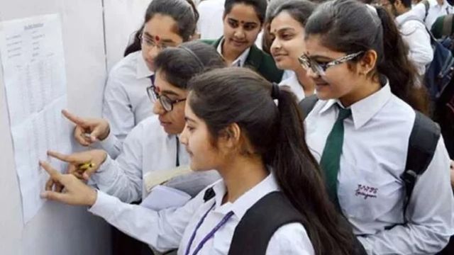 এইচএসসিতে খাতা চ্যালেঞ্জের ফল প্রকাশ: ঢাকা বোর্ডে জিপিএ-৫ পেলেন ২০১ জন, ফেল থেকে পাস ৩০৮