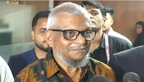 শ্রমবাজারে সিন্ডিকেটের বিরুদ্ধে কর্মসংস্থান মন্ত্রীর জিহাদ ঘোষণা