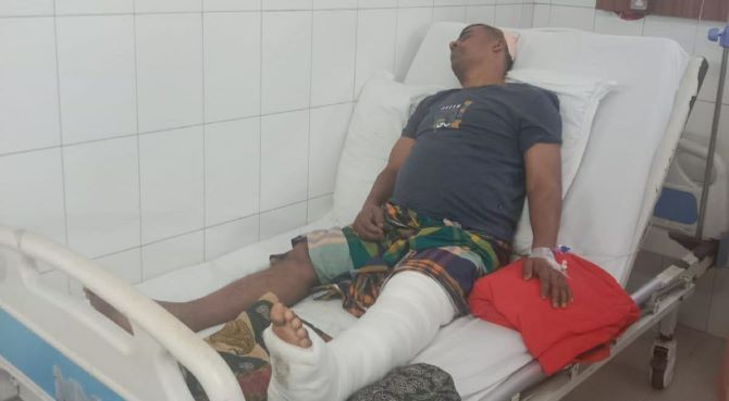 আশুলিয়ায় কিশোর গ্যাংয়ের নৃশংস হামলায় ব্যবসায়ী মান্নানকে কুপিয়ে হত্যার চেষ্টা, সিসিটিভিতে ধরা পড়ল দৃশ্য!