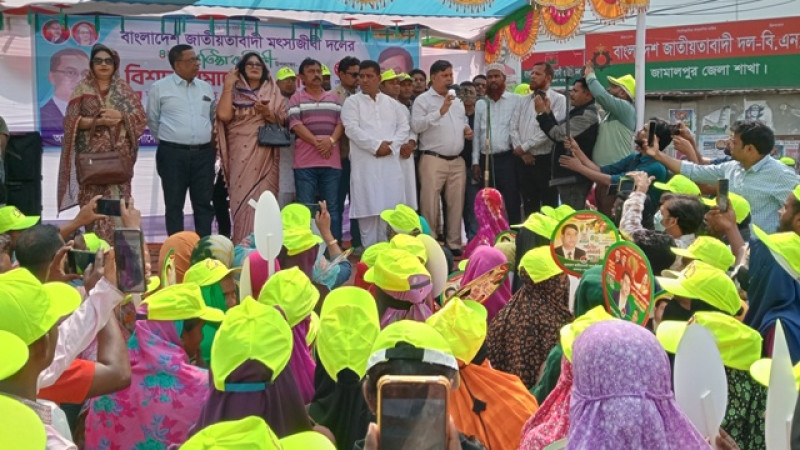 স্বৈরাচারের প্রধান শেখ হাসিনা ভারতে বসে দেশের বিরুদ্ধে ষড়যন্ত্র করছে: ওয়ারেছ আলী মামুন