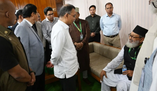অসুস্থ বিরোধী দলীয় এমপির খোঁজ নিলেন প্রধানমন্ত্রী