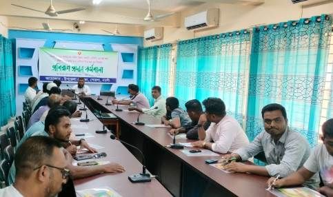 পোরশায় আম চাষীদের প্রশিক্ষণ কর্মশালা