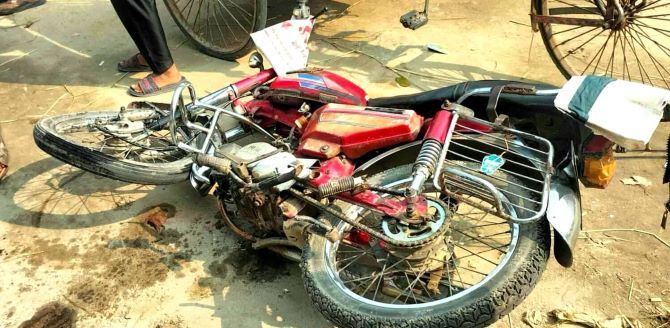 পত্নীতলায় ট্রাকের ধাক্কায় মোটরসাইকেল আরোহী নিহত
