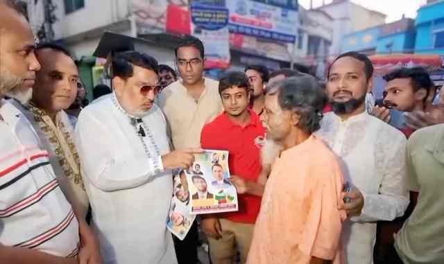 সাভারে তারেক রহমান ঘোষিত ৩১ দফা বাস্তবায়নে উঠান বৈঠক ও লিফলেট বিতরণ