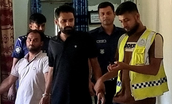 রামপালের ১৩ লাখ টাকার অ্যালুমিনিয়ামসহ ট্রাক ডাকাতি: ইটভাটা থেকে মালামাল উদ্ধার, গ্রেপ্তার ২
