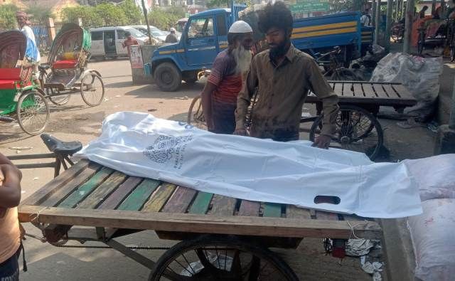 বুড়িগঙ্গা নদীতে অজ্ঞাতনামা লাশ উদ্ধার