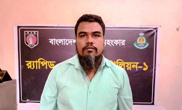 মানব পাচার মামলায় অভিযুক্ত শাহিন হোসেন বাচ্চু গ্রেফতার